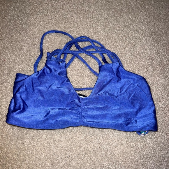 MAAJI REVERSIBLE BIKINI TOP SIZE S - Picture 3 of 3